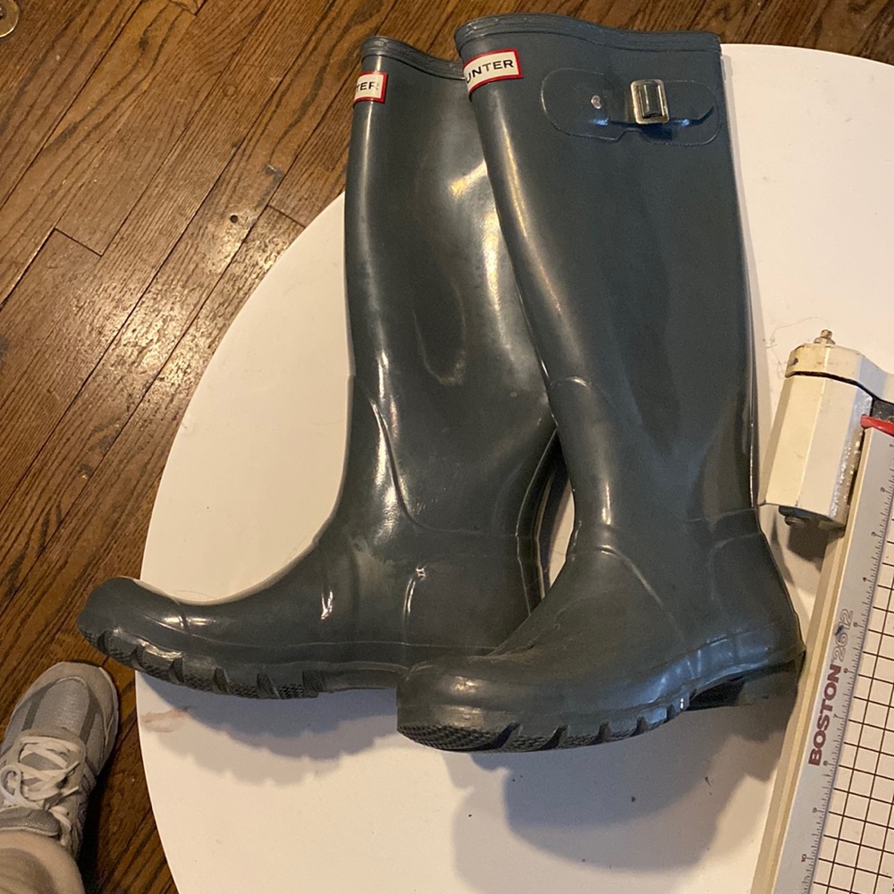 Hunter boots color grey